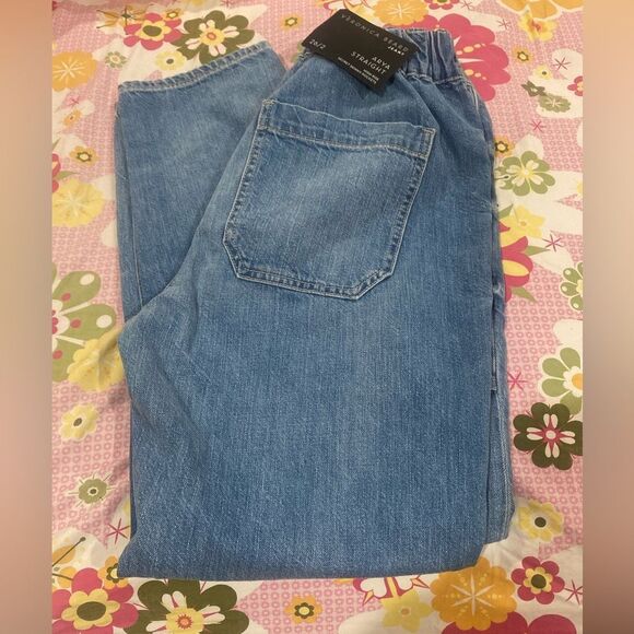 Veronica Beard Arya High-Rise Straight-Leg Jeans - Picture 6 of 7